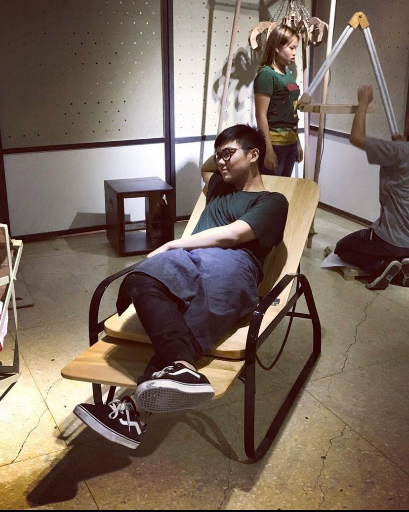 CHAMELEON LOUNGE CHAIR 1.0 4